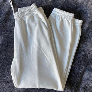 NWT white zara sweatpants